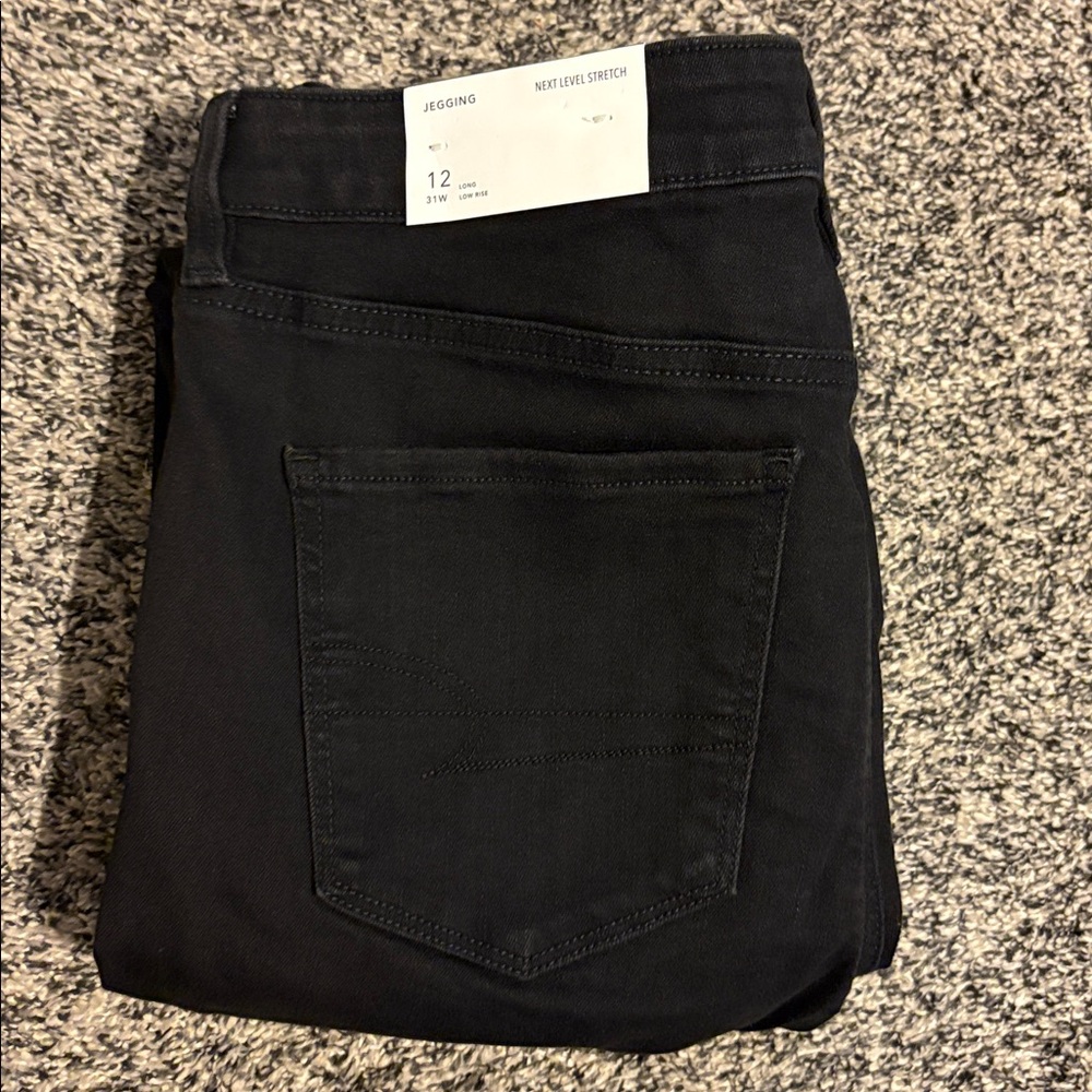 AE Next Level Low-Rise Black Jegging.  NEW. 12 Long